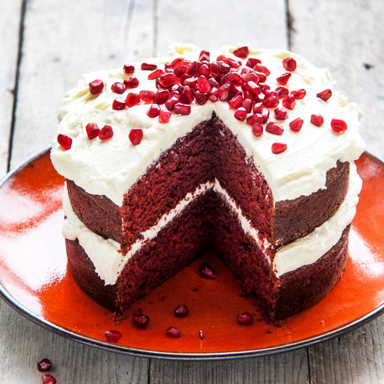 Red velvet taart (red velvet cake) - Laura's Bakery