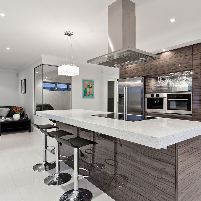 Prachtige gietvloeren voor in de keuken: van lavasteen gietvloer tot microcement