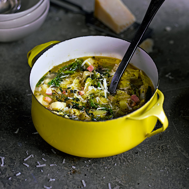 Kool-aardappelsoep met pancetta