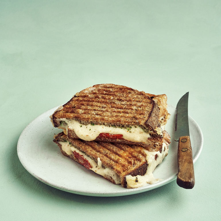 Vegan mozzarella