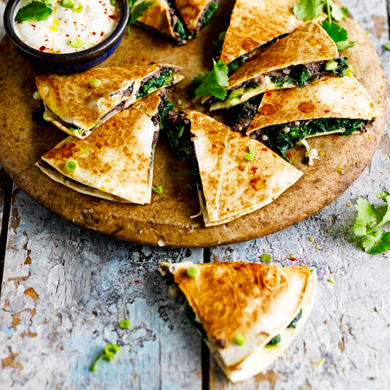 Quesadilla met spinazie & bonen