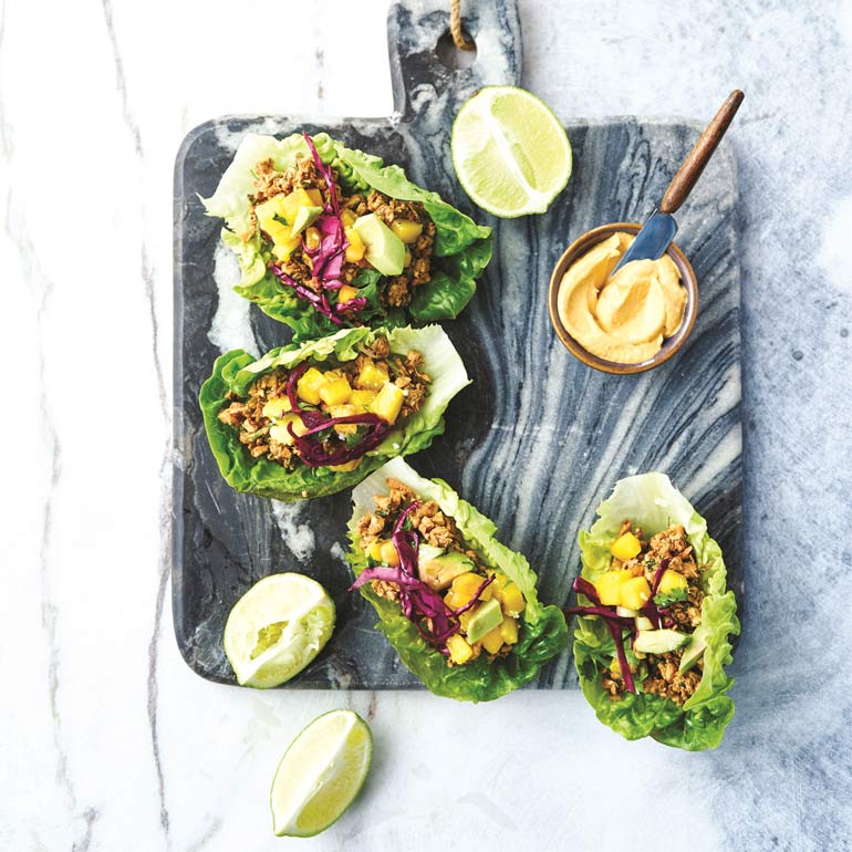Taquito’s met nacho-noten kaas & salsa