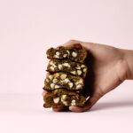 Matchacookie met amandel en witte chocolade